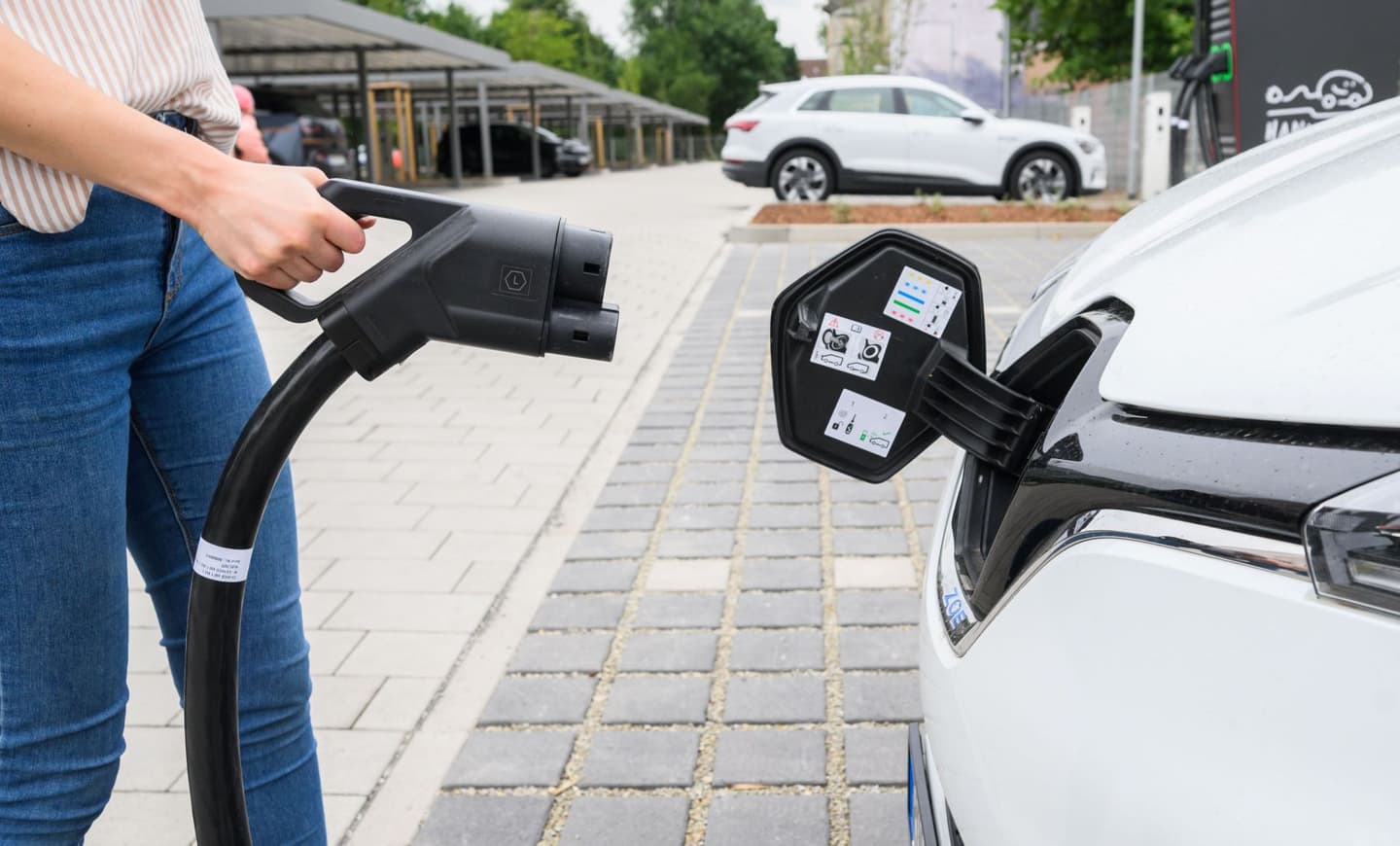 Illustration for the article "US federal EV charging rules on paper: 23 CFR 680's connector requirements, the FHWA's J3400 request for information, and the pending ADA/ABA accessibility proposal" from MotorBiscuit
