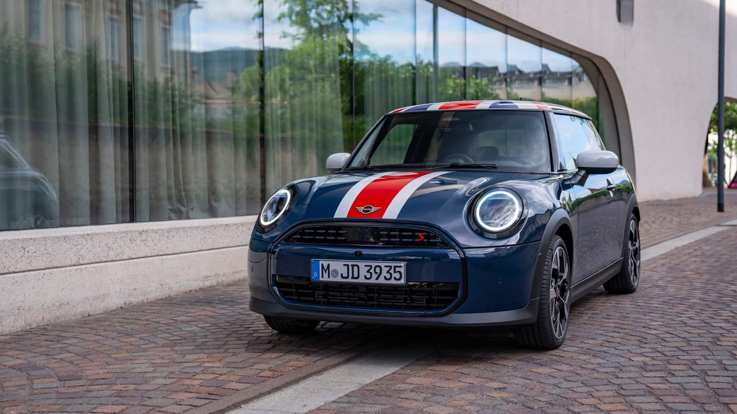 Illustration for the article "25 years of MINI design under the BMW Group: what the manufacturer's anniversary release says" from Car and Driver